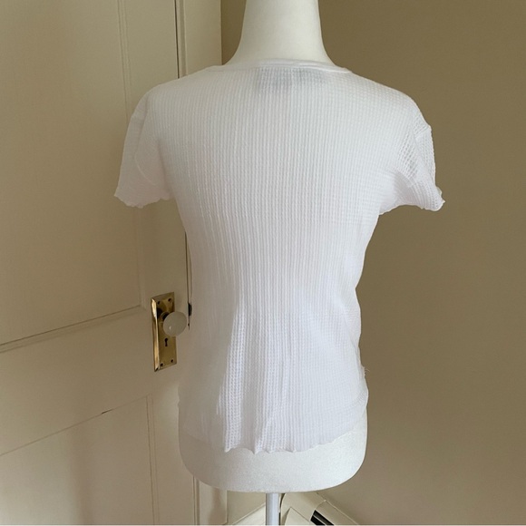 DKNY Classic 100% Cotton White Waffle Tee - Picture 2 of 9